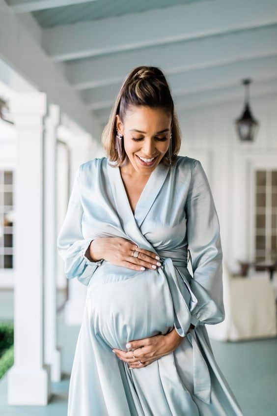 Tips for Pregnancy and Maternity Styling: