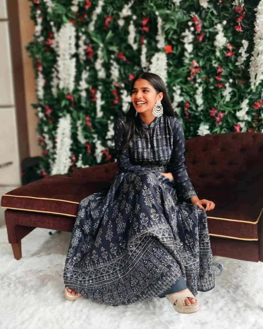 11 – An All Black Raksha Bandhan Dinner Outfit