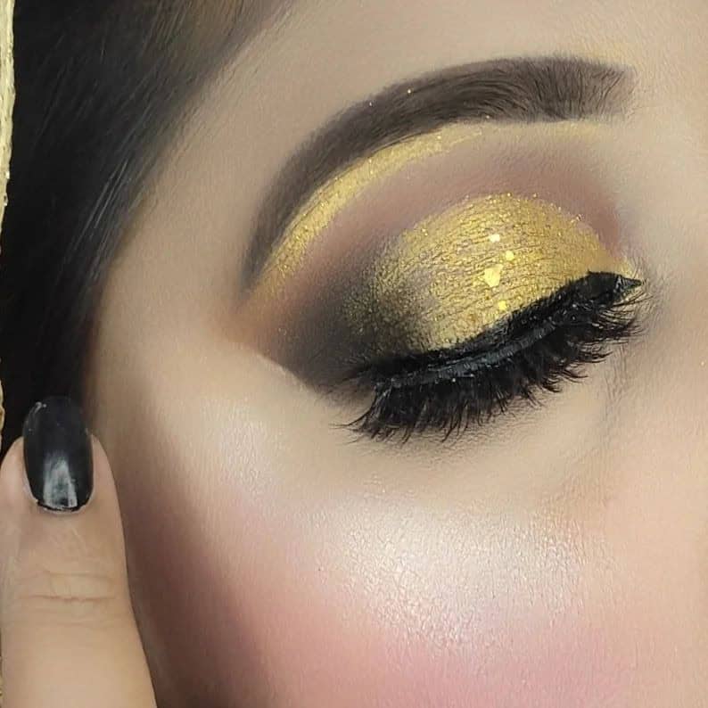 2 – Golden Shimmer With Black Eyeshadow