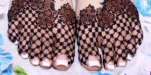 ↓ 2 – Spectacular Mesh Henna