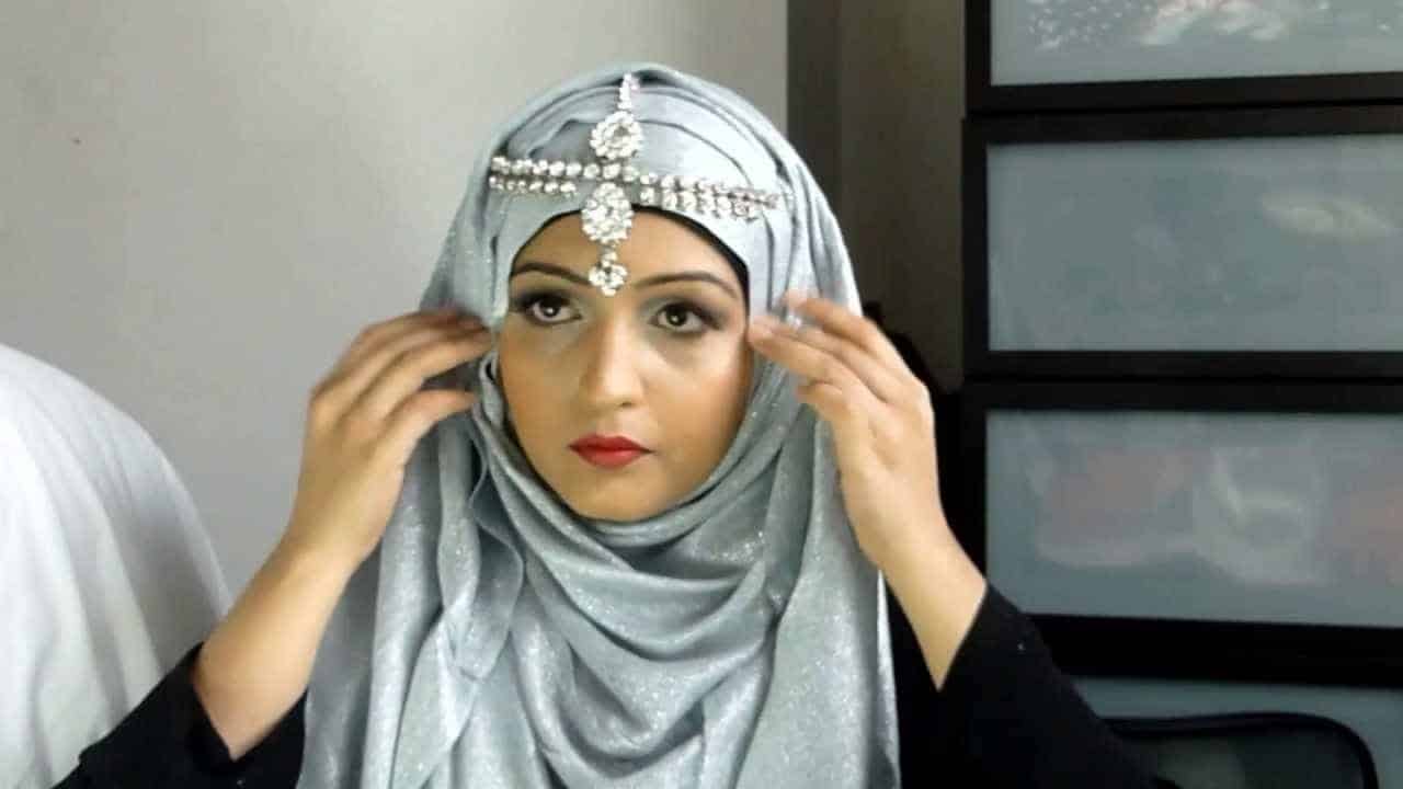 #16- Voluminous Folds of Hijab