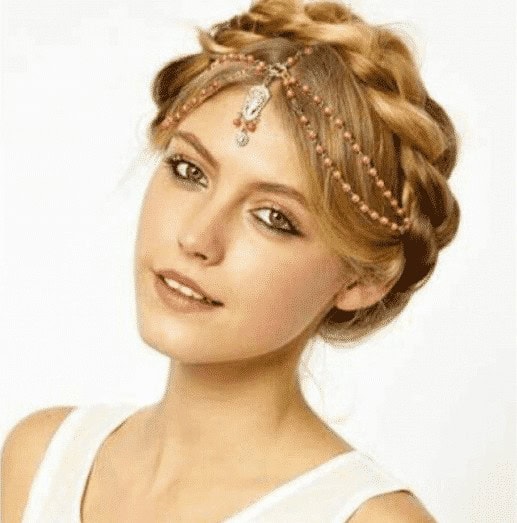 ↓ 14 – Pakistani Wedding Hairstyles