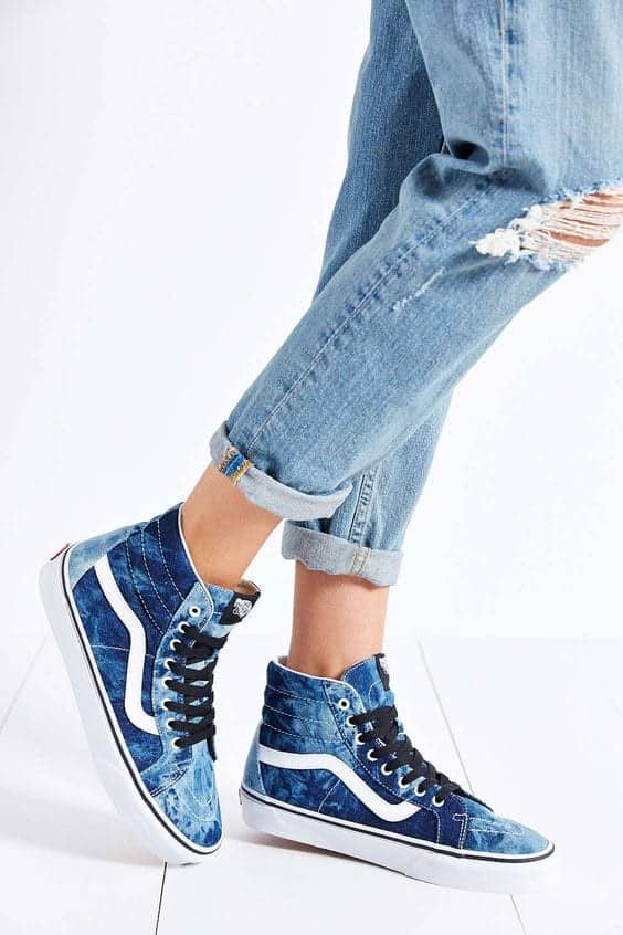 ↓25 – Galaxy Printed Vans