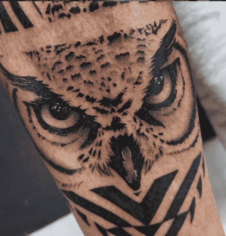 ↓ 20 – Owl Tattoos in American Culture