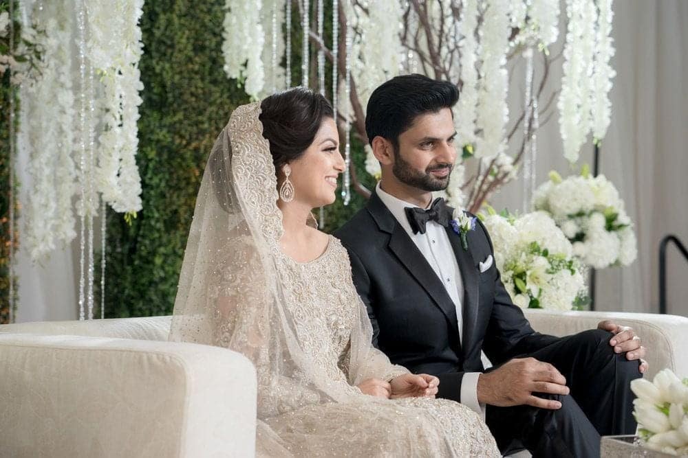 ↓ 191 – Cute Couple On Walima