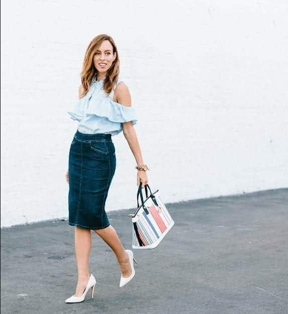 ↓ 23. How to Wear Denim Skirt to Office