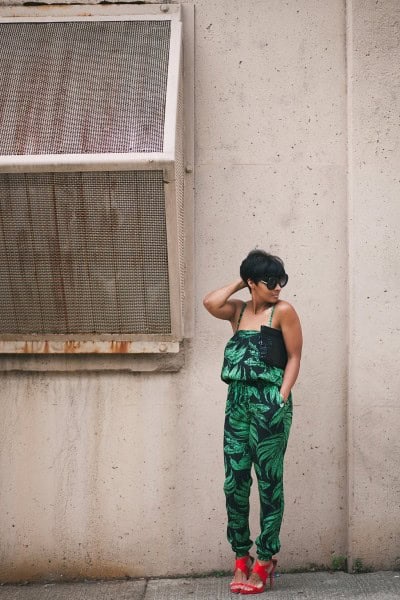 ↓ 5 – Green Jumpsuit with Red Heels for Spring