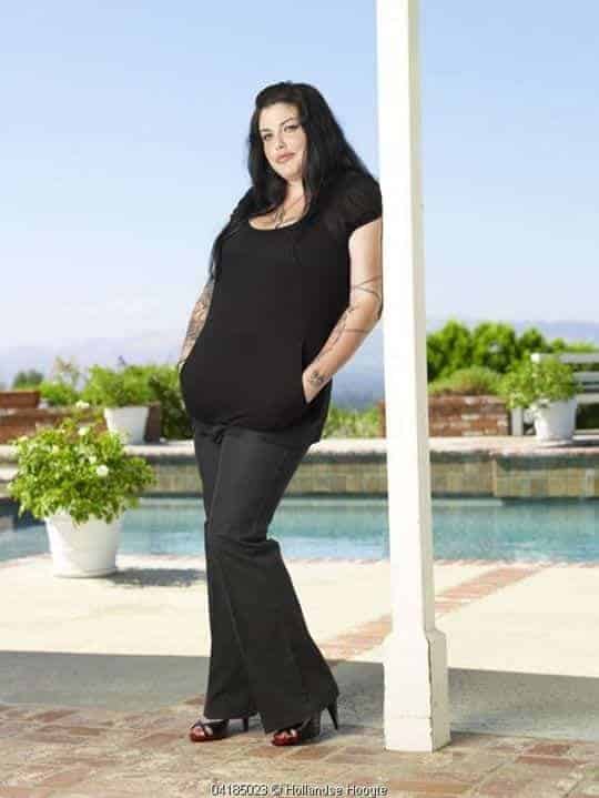 ↓ 6 – Mia Tyler