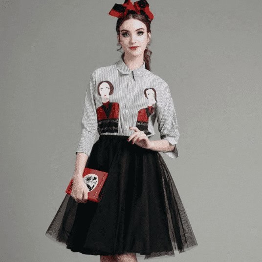 ↓ 8 – Vintage Look With Novelty Outfits