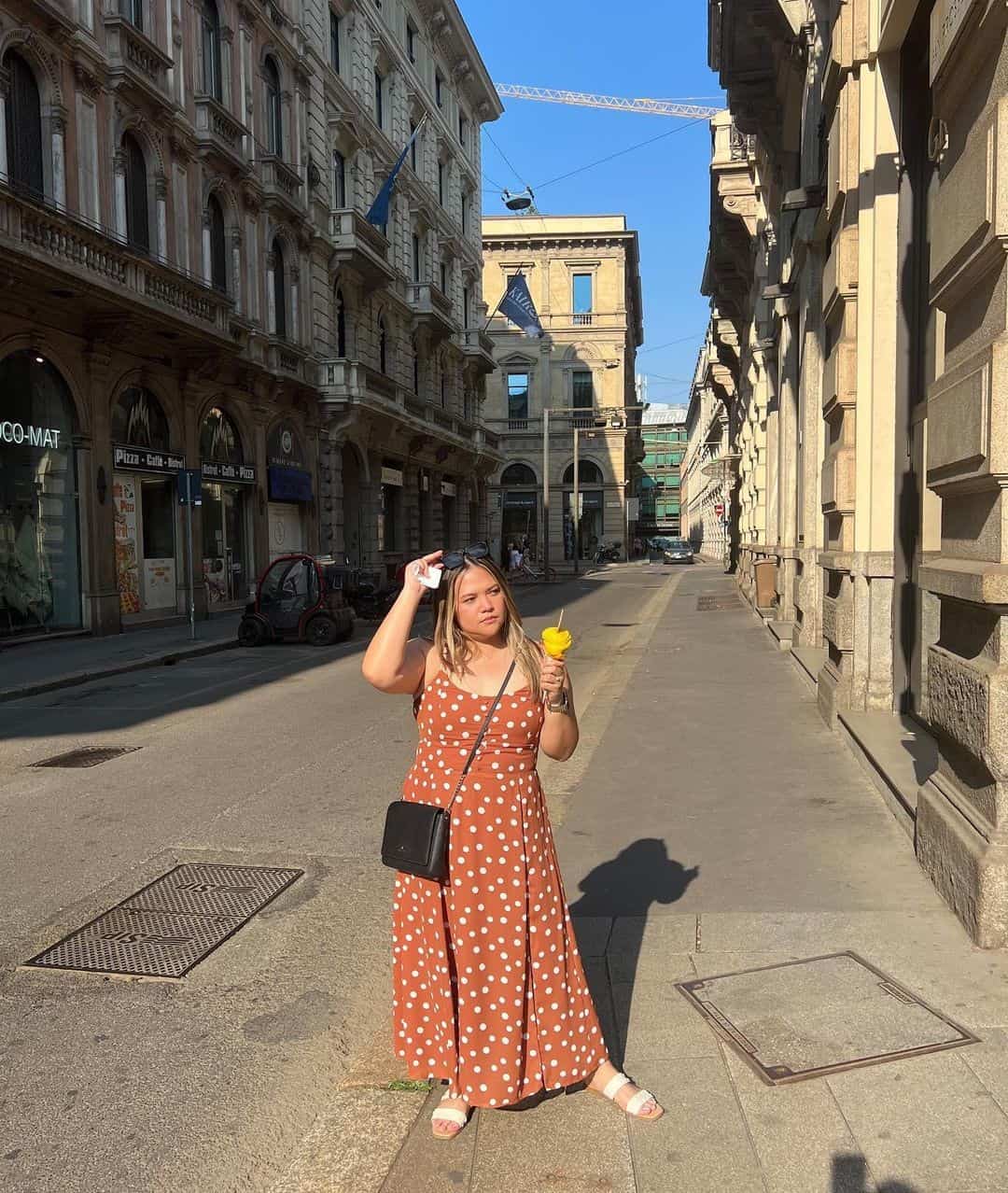 20 – What to Wear to Piazza della Signoria?