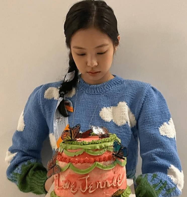 17 – Jennie’s Cloud Print Sweater