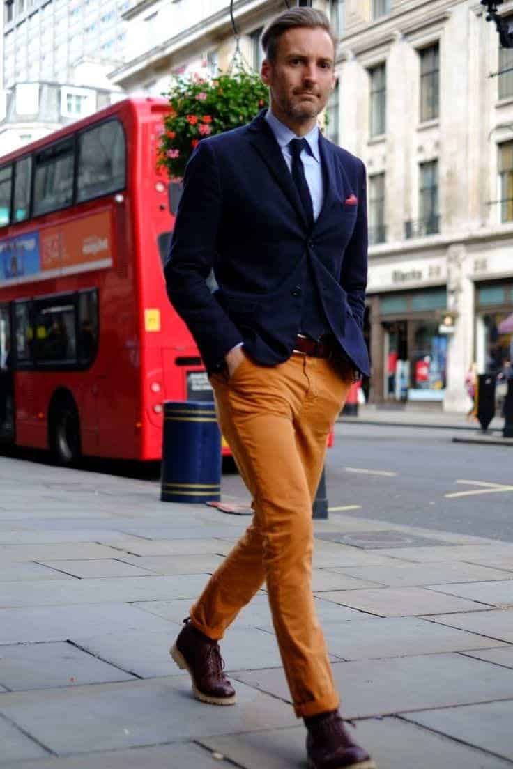 ↓ 19 – What Shoes to Wear with Orange Pants