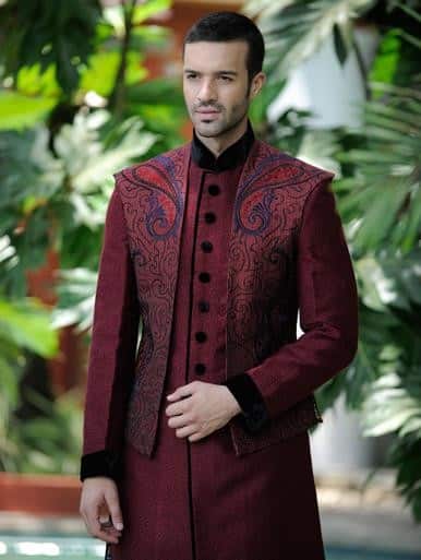 ↓ 14 – How To Match Waist Coat with Shalwar Kameez