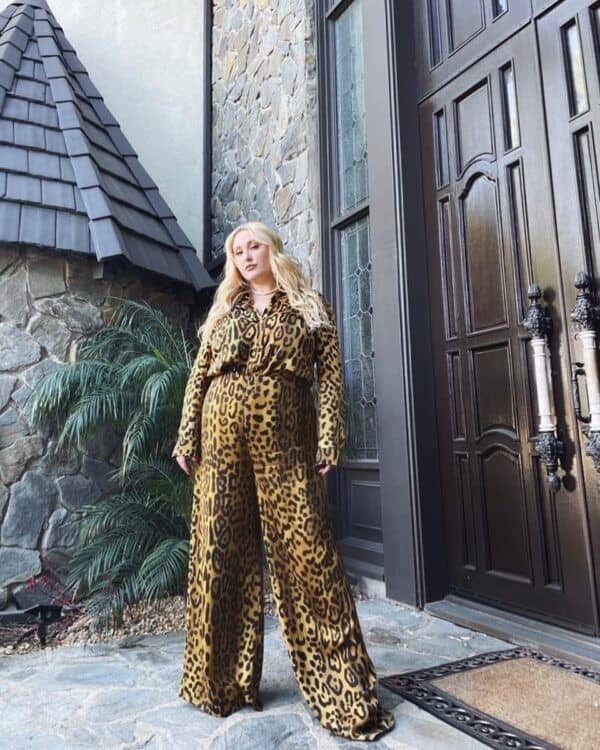 8 – Hayley Amber Hasselhoff Nails the Animal Print Aesthetic