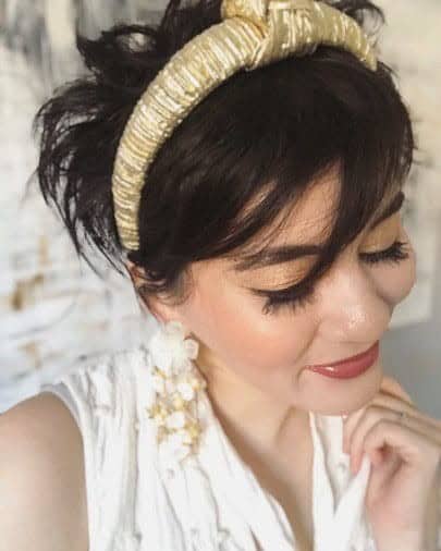 ↓ 8 – Puffy Headband With Pixie Cut