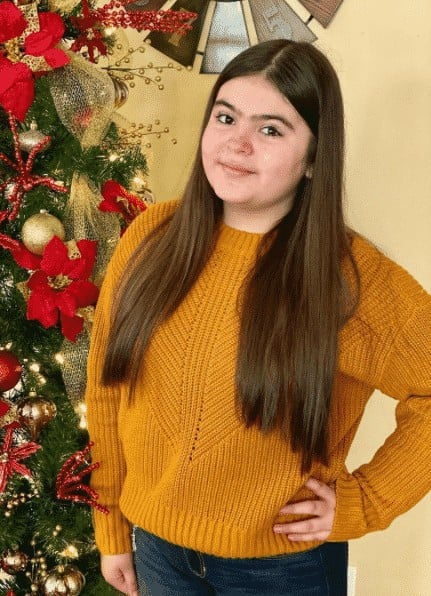 10 – How To Wear Mustard Yellow Sweater For School?