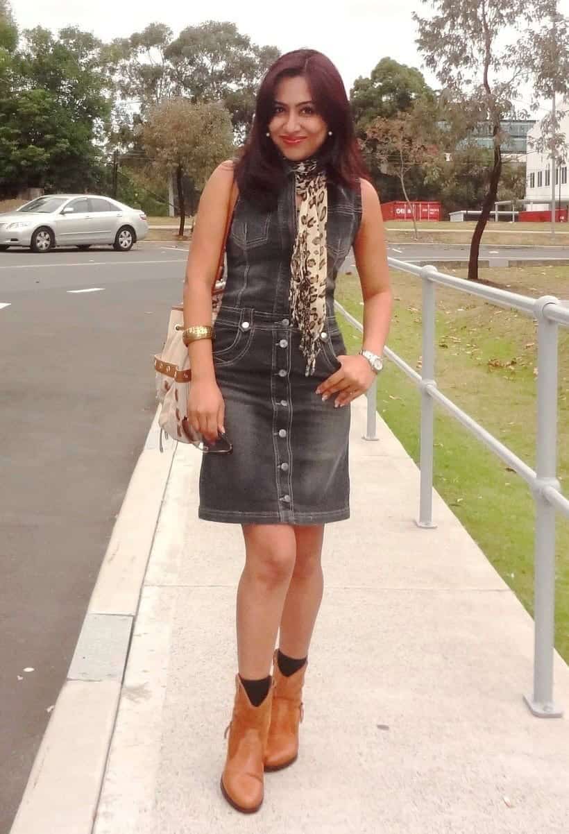 16 – Buttoned Down Black Denim Dress With Light Brown Boots