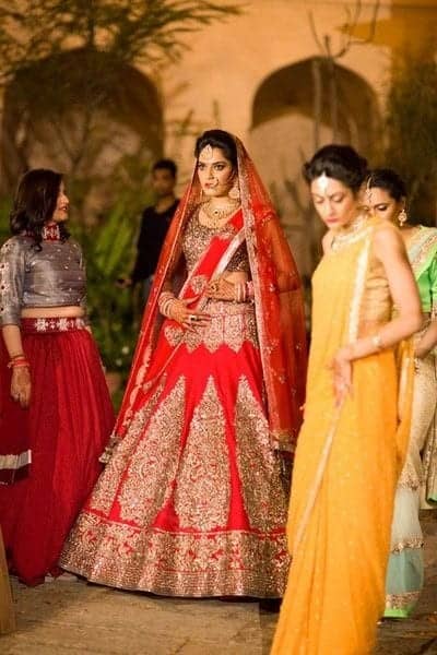 ↓ 12 – Red Indian Bridal Dress