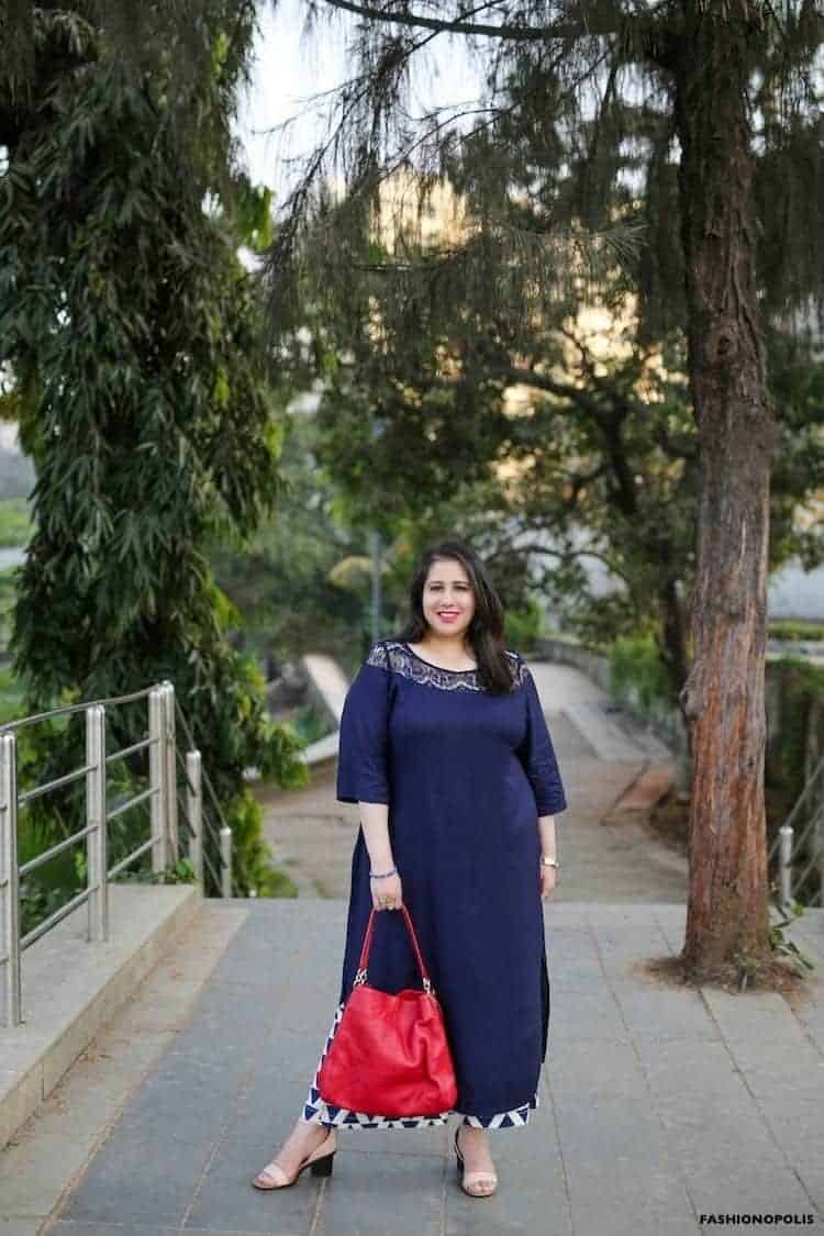 ↓2 – Kurta Attire for Curvy Women