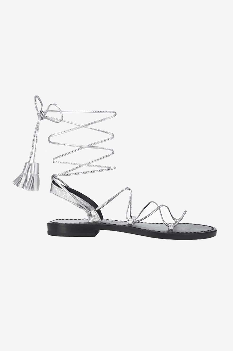 ↓ 4- Strappy Sandals for the Club