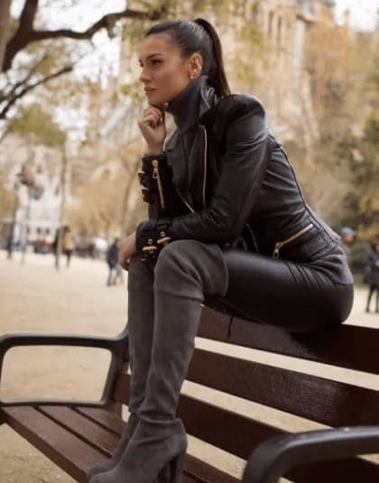 1 – Leather Pants Paired And Grey Suede Long Boots