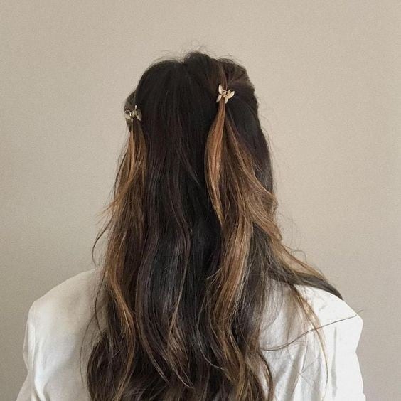 11 – Simple Long Hair Clip Style