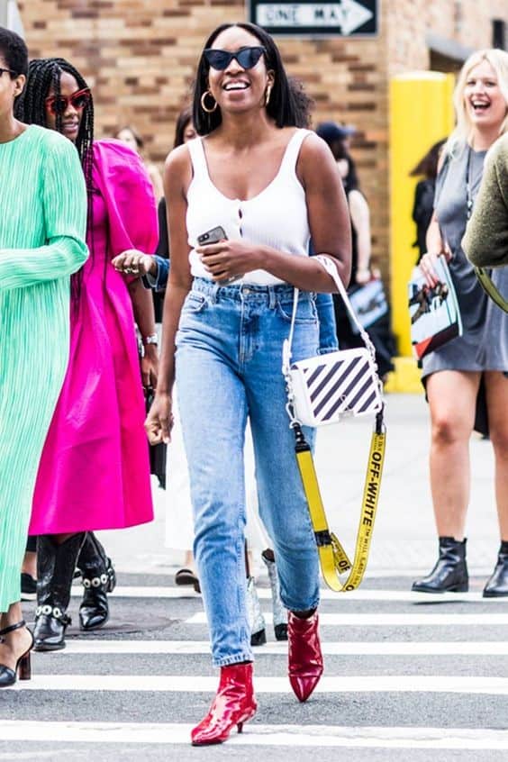 5 – Pair a White Top and White Purse Together for a Summer Look