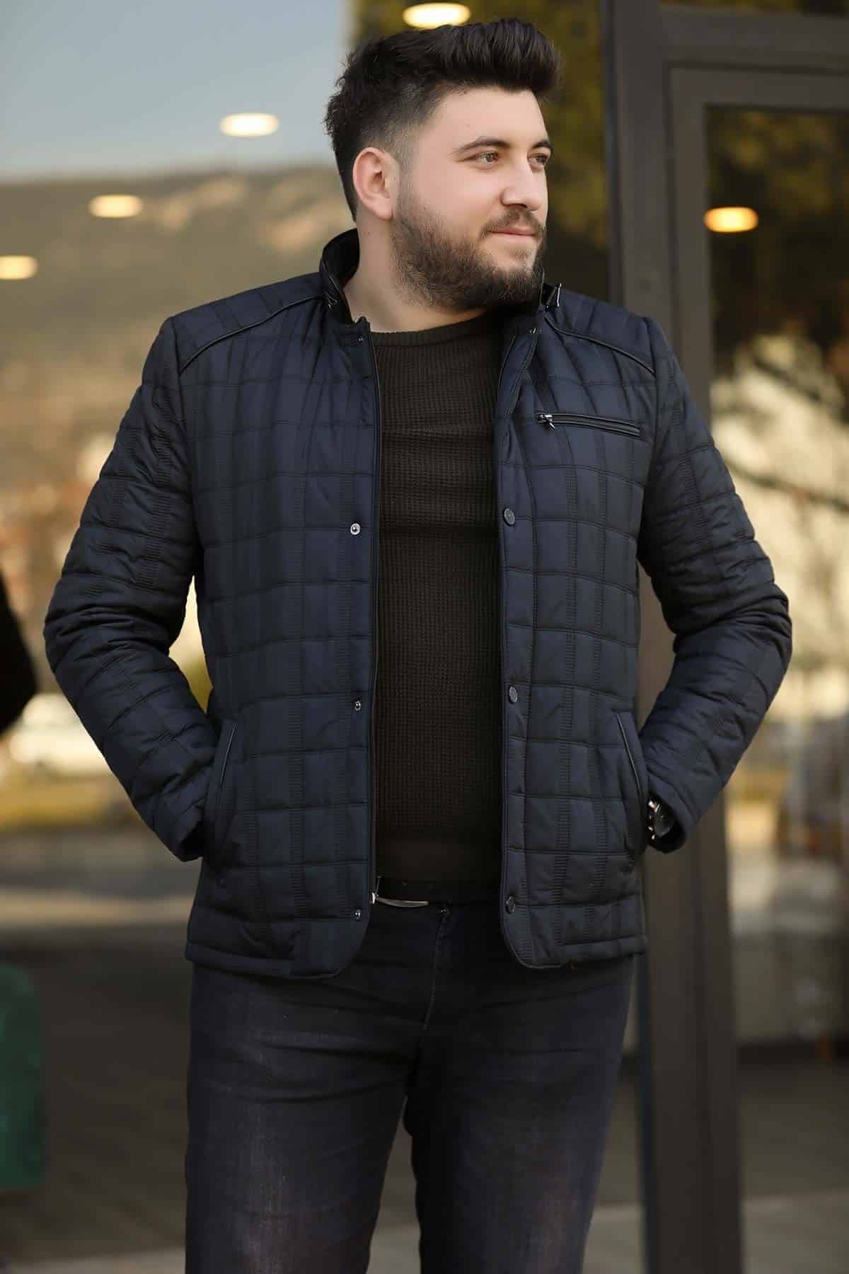 ↓ 5 – For Plus-Size Men