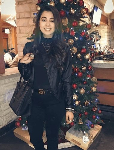 28 – All-Black Street-Style Family Dinner Outfit