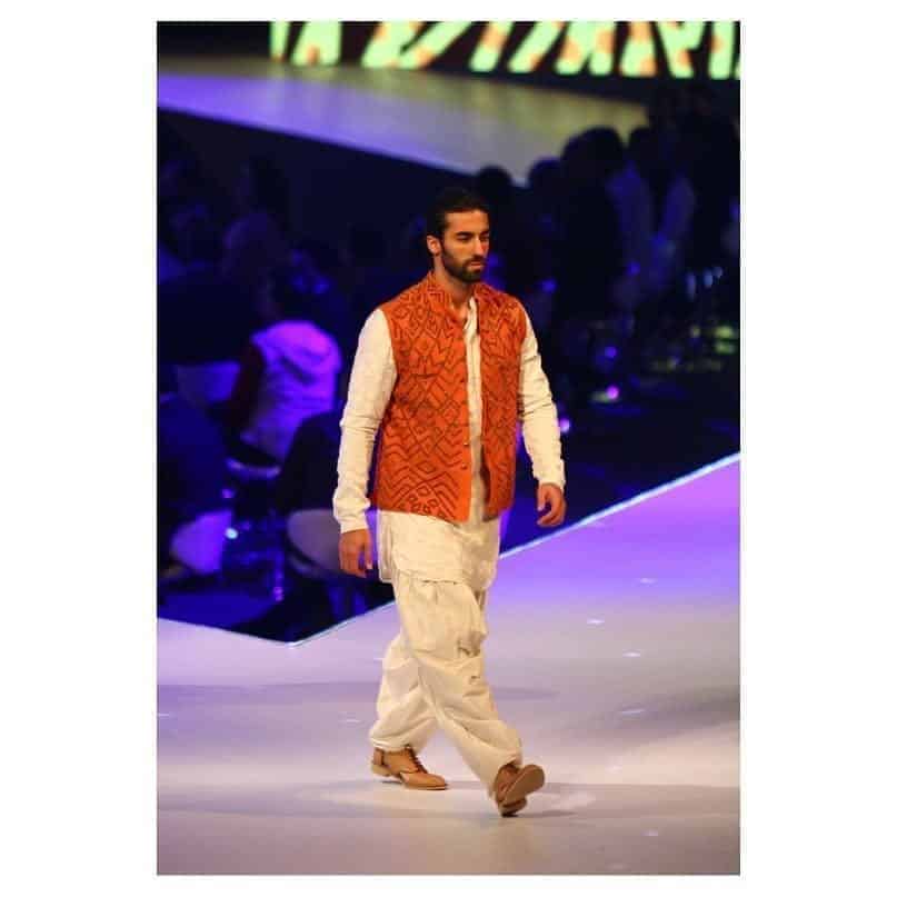 ↓ 12 – Kurta With Patiala