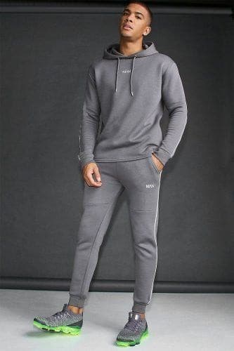 ↓ 12 – Activewear