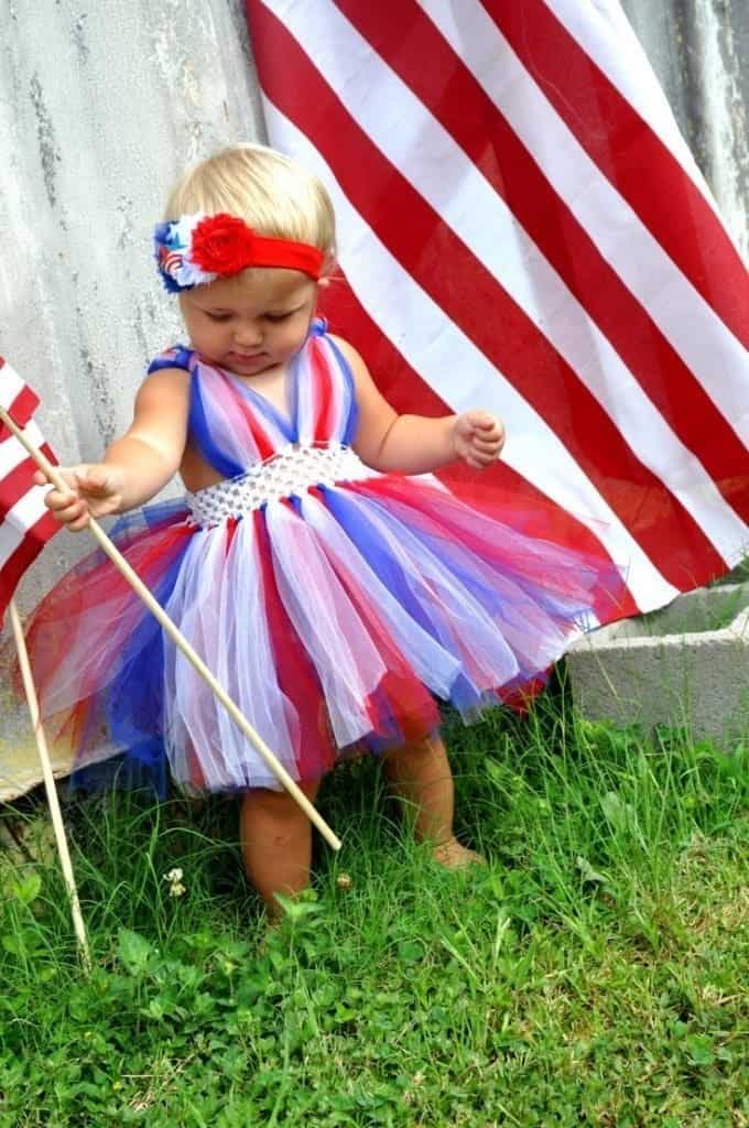 ↓18- Patriotic Outfit For Your Daughter