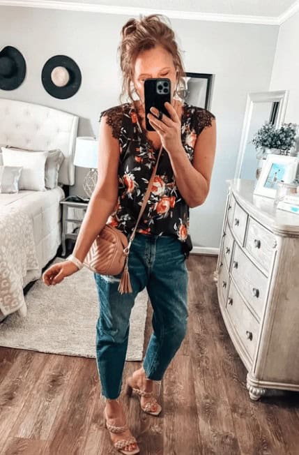 07 – Pair Your Floral-Print Top with Jeans