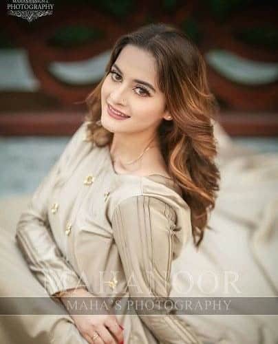 ↓ 34 – Aiman Khan’s Bridal Shower