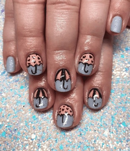 ↓ 74 – Rainy Day Nail Art