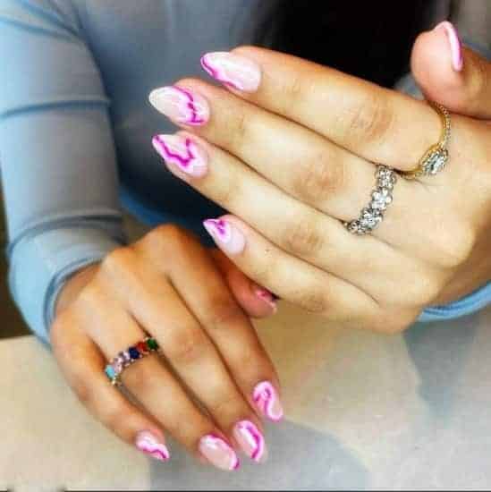 6 – Pink Wavy Nail Art