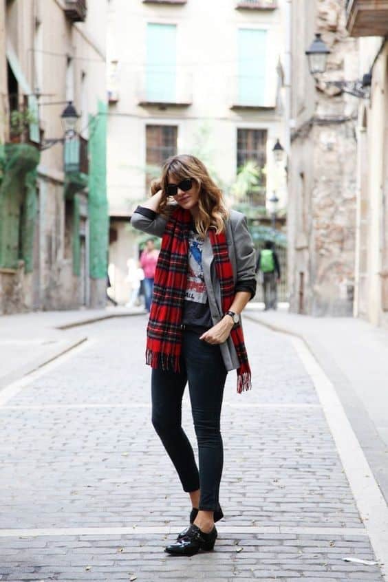 32 – Go for Printed Tee & Scarf for a Street-style Look!