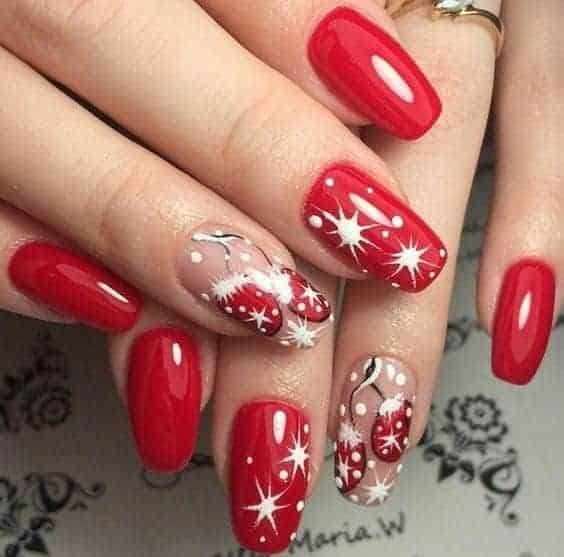 ↓ 49 – Christmas Nail Art