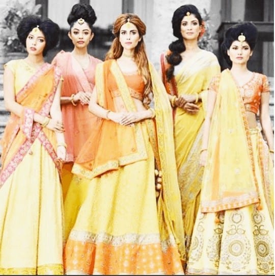 ↓ 5 – Indian Wedding Lehengas