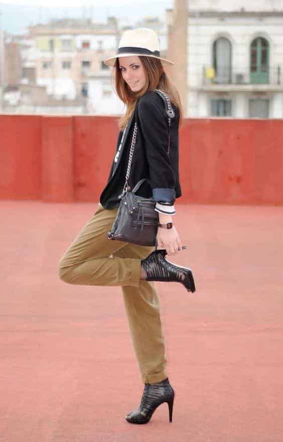 6 – Trendy Black And Khaki Look