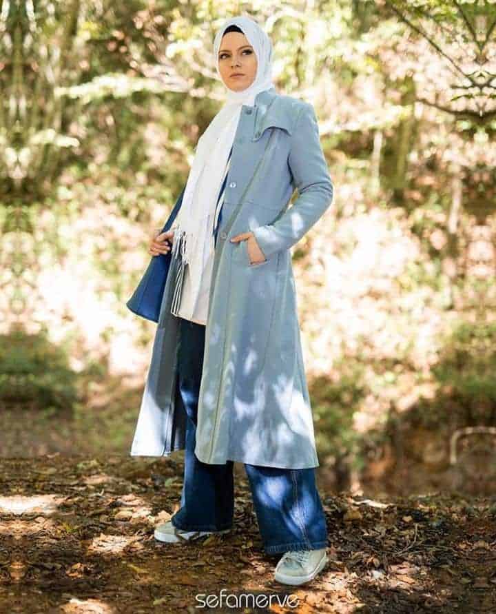 ↓ 8. Pashmina Hijab with Jeans