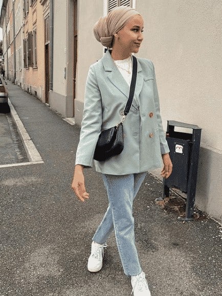 16 – Mint Green Blazer Look