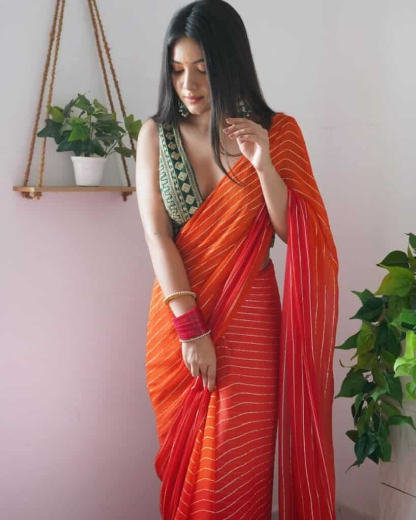 4 – Two-Toned Saree with a Solid Colored Blouse