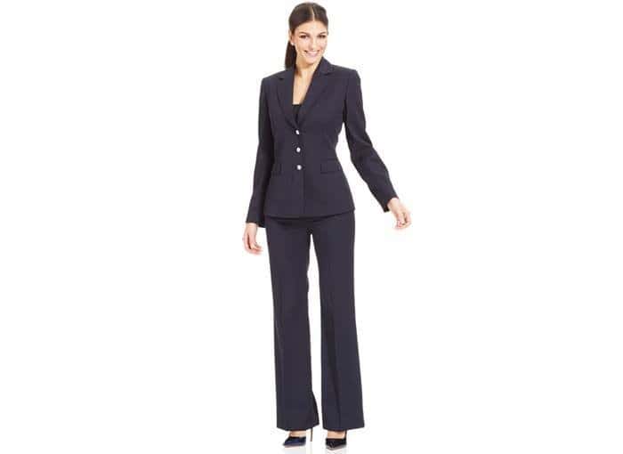 ↓ 2 – Suit with wide Legged Pants