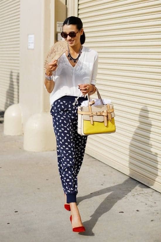 ↓ 13. Trendy Summer Outfit with Printed Pants