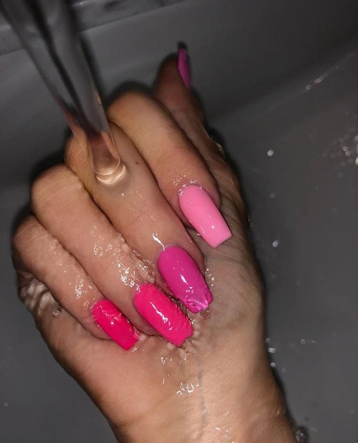 ↓ 79. Kylie Jenner Nails