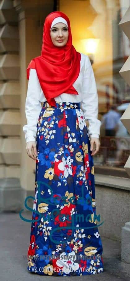 ↓ 5 – Hijab With Skirts