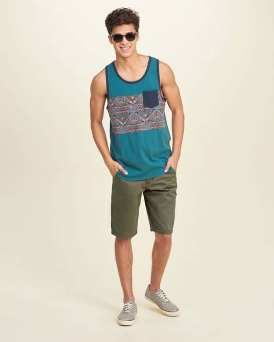 ↓ 11 – Shorts With Vest