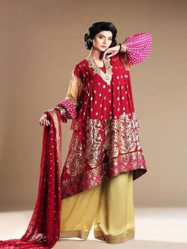 ↓ 3 – Asymmetrically Tailed loose Kurti