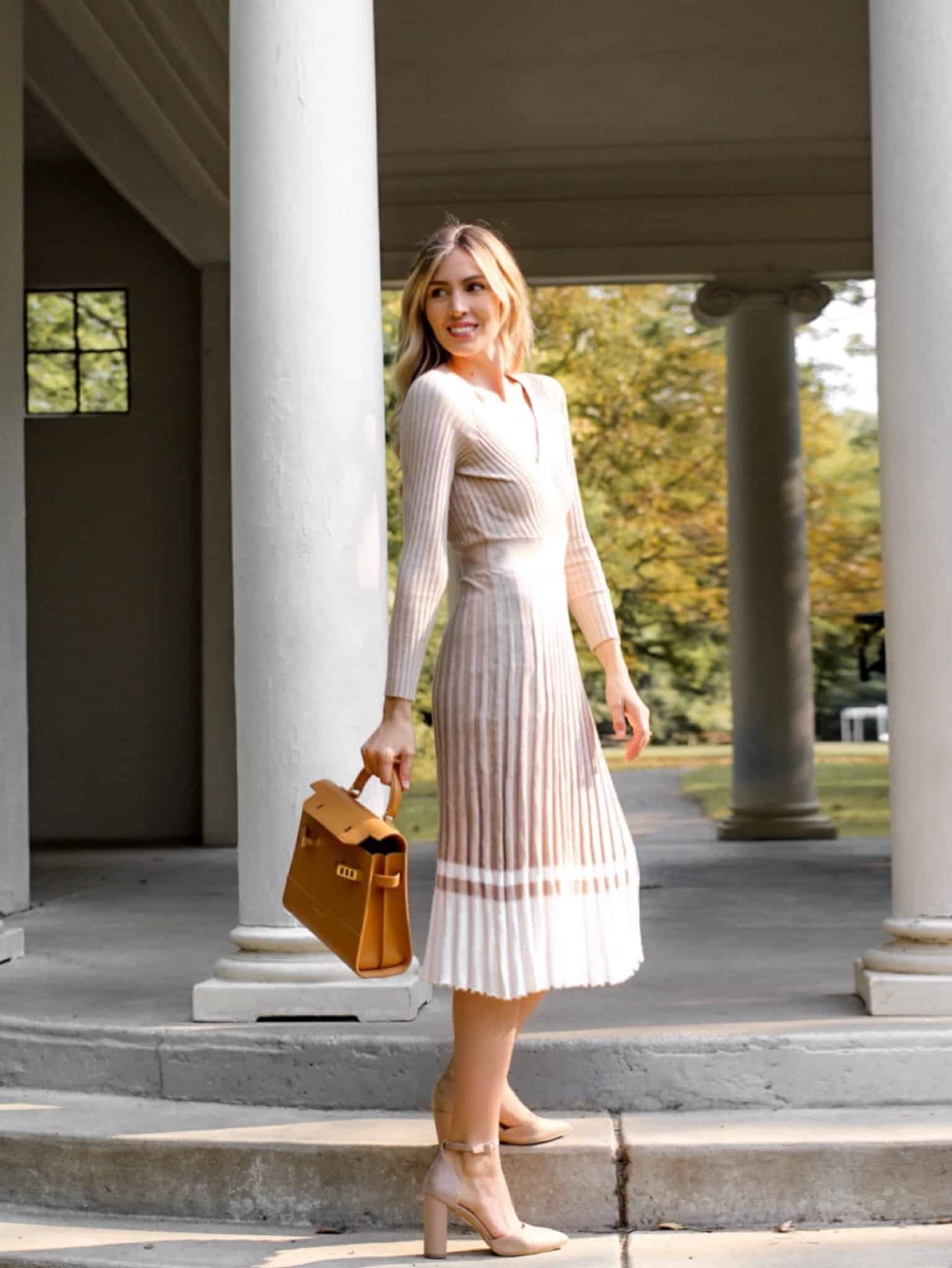 4 – Ribbed Dress And Block Heels